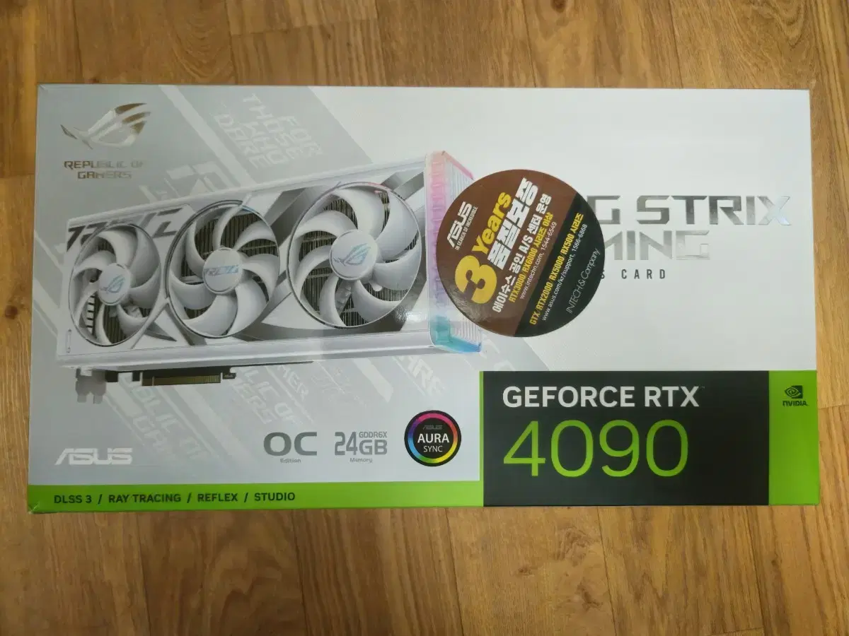 RTX 4090 화이트 스트릭스 OC(화스)